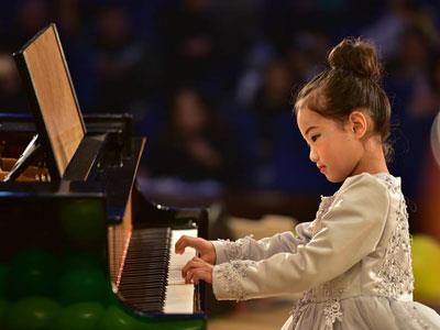 厦门请钢琴家教哪家好？